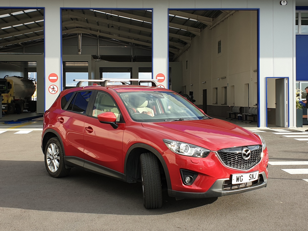 Mazda CX-5 passes ITV import test in Murcia Mazda CX-5 outside ITV station